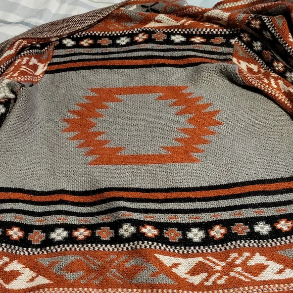 Nevada Geometric Patterned Cardigan - Picture 2 of 4